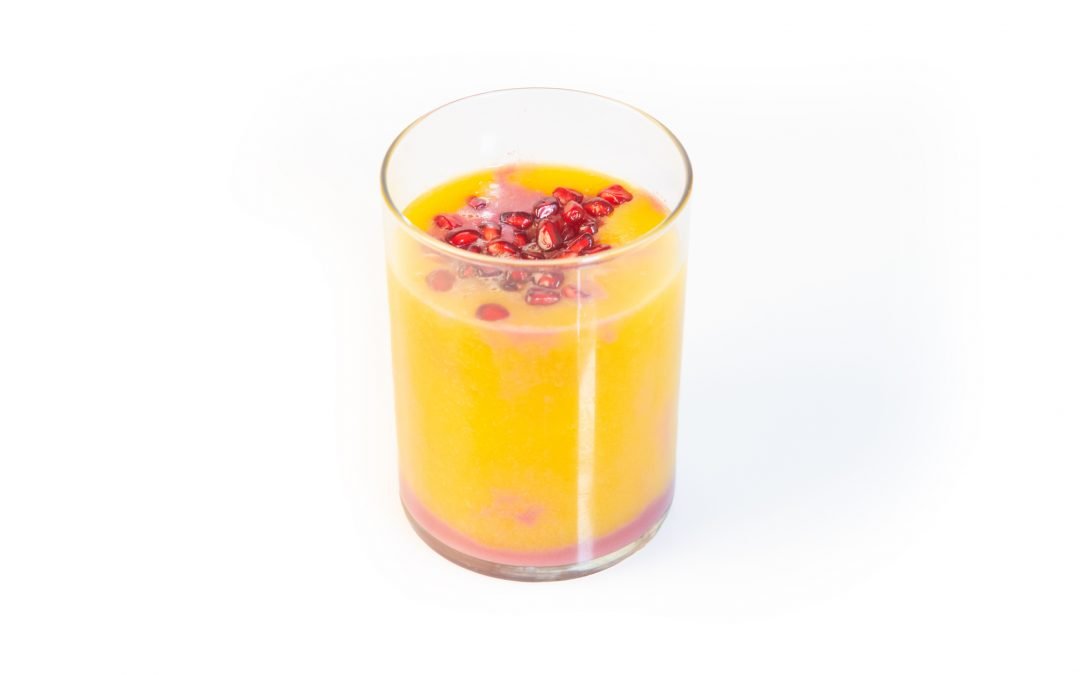 Mango and pomegranate juice